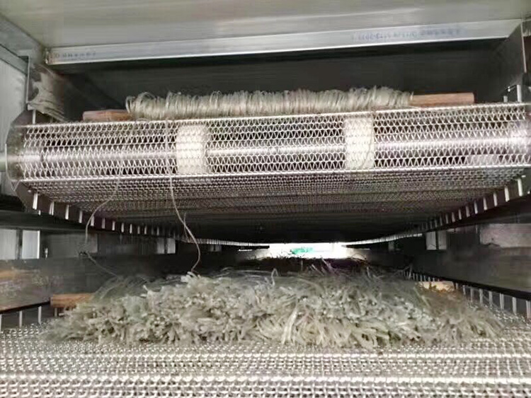 網(wǎng)帶輸送機